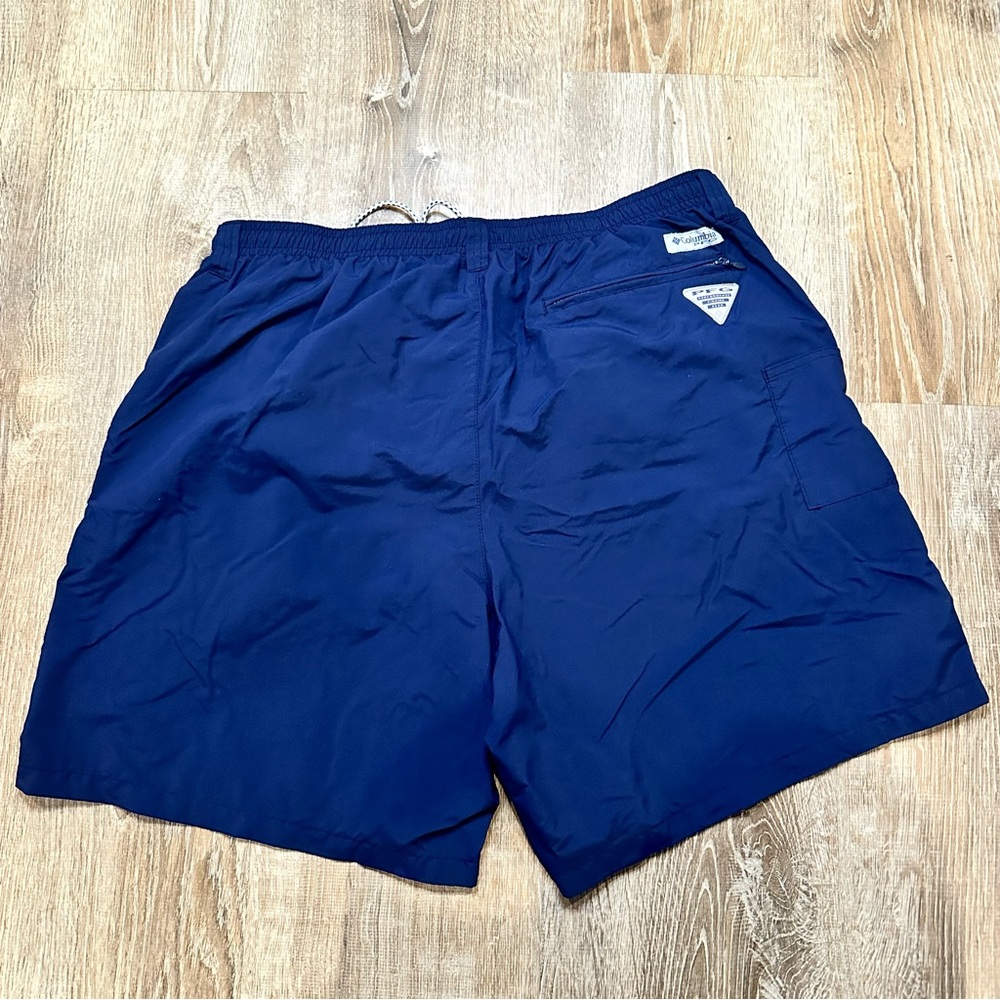 Columbia PFG Backcast III Lined 8" Water Shorts Trunks Mens X-Large  Blue